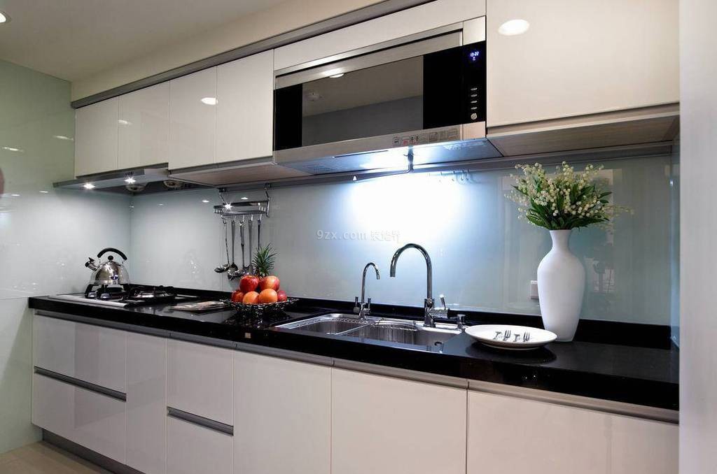 简现代厨房3D全景图